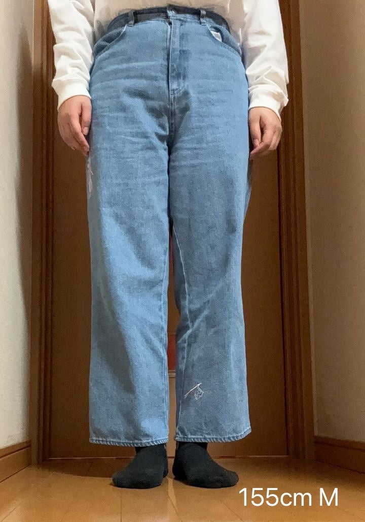 ジーンズ / Embroidered Jeans